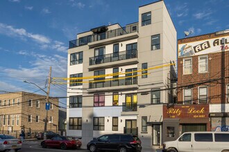 2 Brighton 10th Ln in Brooklyn, NY - Building Photo - Building Photo