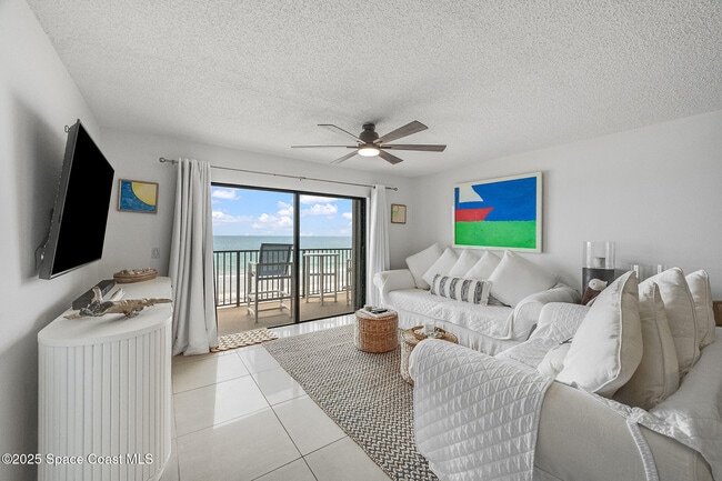 1465 Jimmy Buffett Mem Hwy in Satellite Beach, FL - Building Photo - Building Photo
