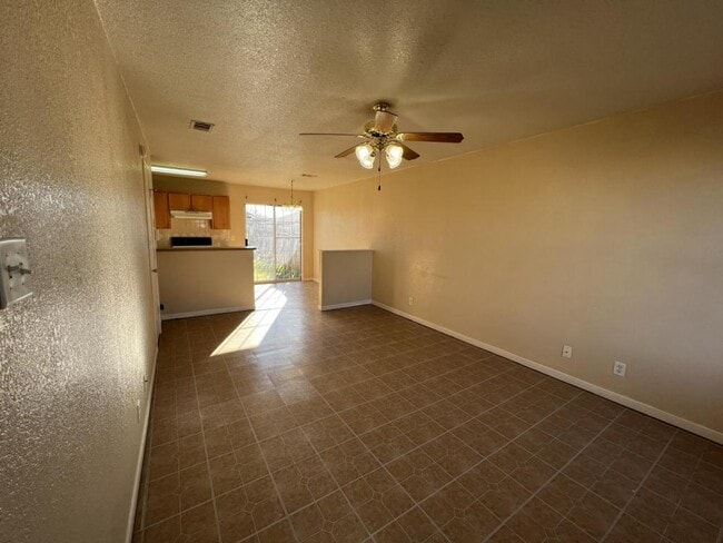 1402 Dugger Cir in Killeen, TX - Building Photo - Building Photo