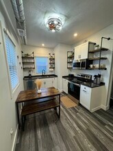 664 New Castle Road, Unit Apt 2 in Butler, PA - Foto de edificio - Building Photo