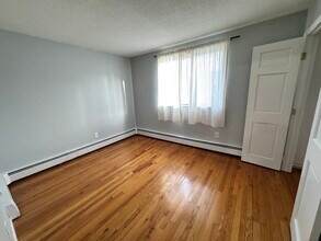 14 Murdock St, Unit 32 in Somerville, MA - Building Photo - Building Photo