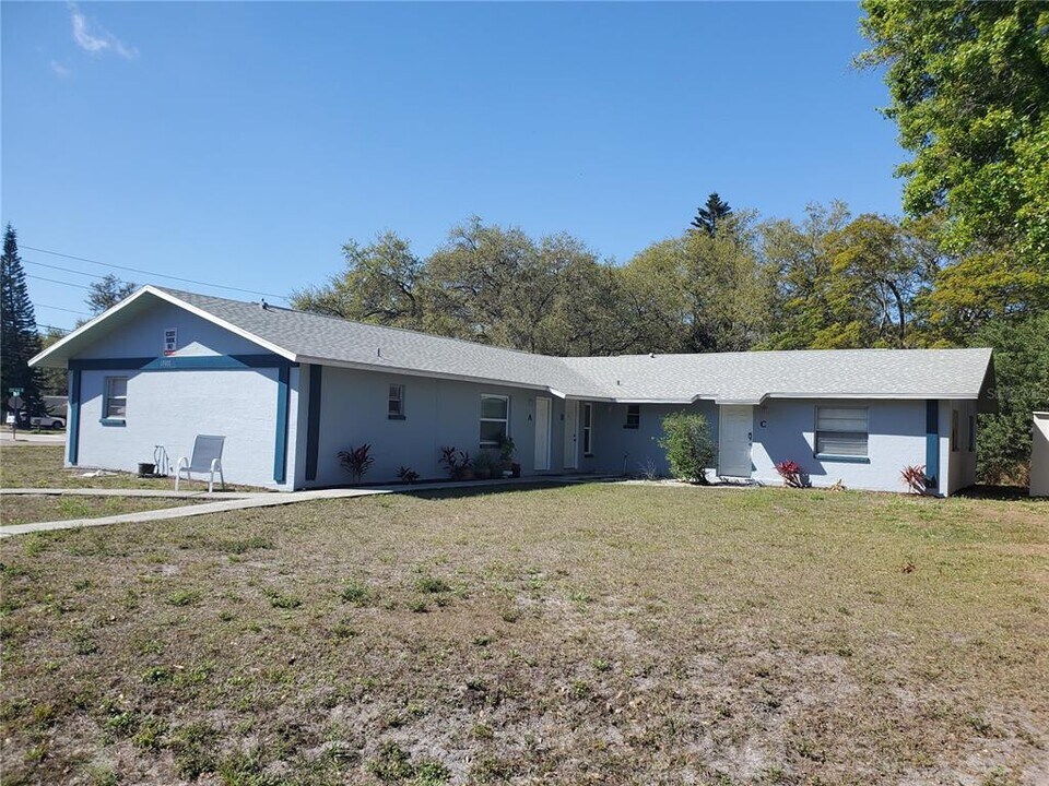 15000 Westminister Ave in Clearwater, FL - Building Photo