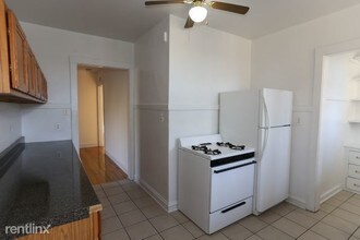 1121 W Oakdale Ave-Unit -Unit 1B in Chicago, IL - Building Photo - Building Photo