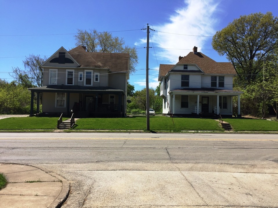 625 E Locust St in Davenport, IA - Building Photo