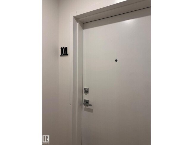 9227 228 St NW in Edmonton, AB - Building Photo - Building Photo