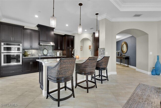 property at 2739 Tiburon Blvd E