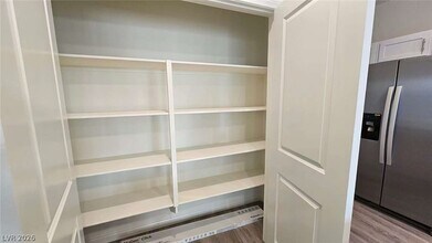 9986 S Ullom Dr in Las Vegas, NV - Building Photo - Building Photo