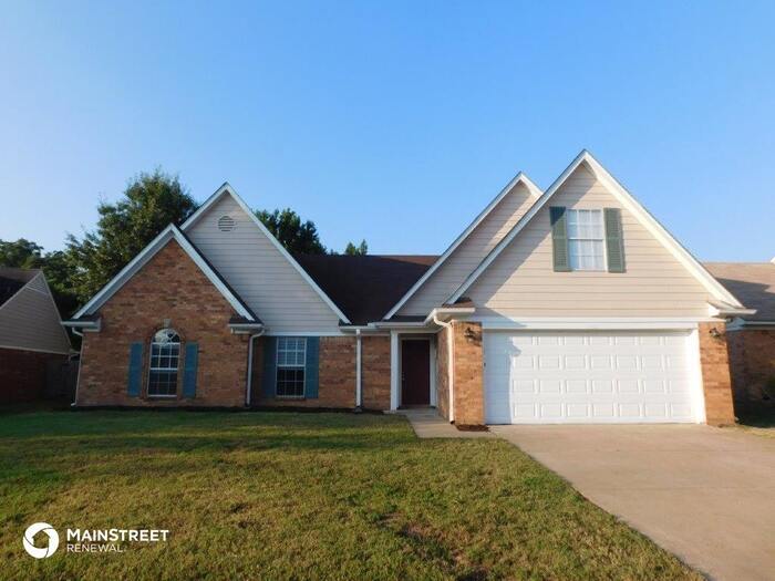 1681 Mary Payton Dr in Southaven, MS - Building Photo