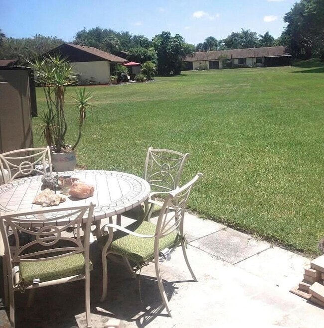 80 Via de Casas Norte, Unit 80 in Boynton Beach, FL - Building Photo - Building Photo