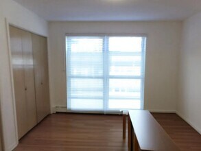 8644 Skokie Blvd in Skokie, IL - Foto de edificio - Building Photo