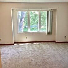 6 Fairway Dr in Monticello, MN - Building Photo - Building Photo