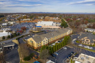 Furnished Studio - Greenville in Greenville, SC - Foto de edificio - Building Photo