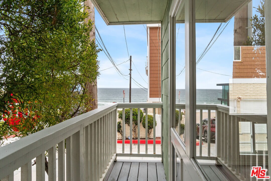 115 44th St in Manhattan Beach, CA - Building Photo