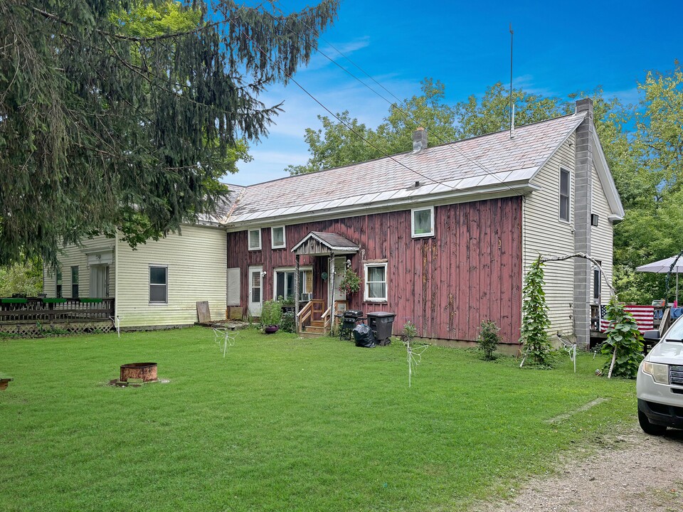 234 Simons Ave in Center Rutland, VT - Building Photo