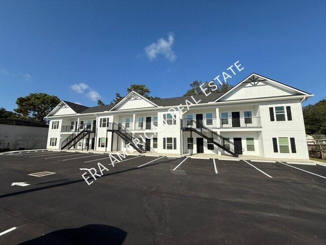 property at 960 Denton Blvd NW