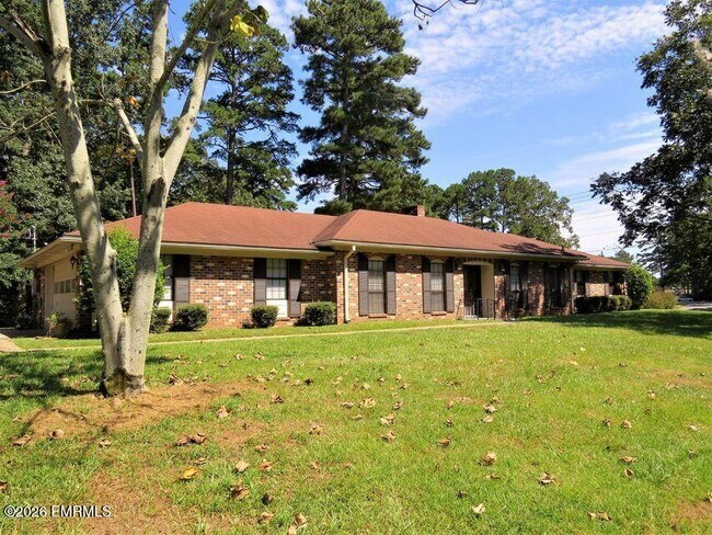 8410 Cedar Ridge Cir in Meridian, MS - Building Photo - Building Photo