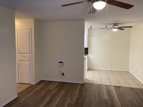 2111 NW Lindy Ave in Lawton, OK - Building Photo - Building Photo