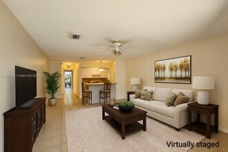 3217 NE 7th Pl in Pompano Beach, FL - Building Photo - Building Photo