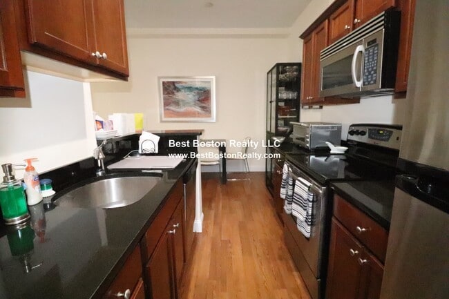 property at 50 Craigie St
