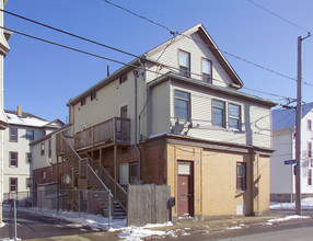 728 2nd St in Fall River, MA - Building Photo - Building Photo