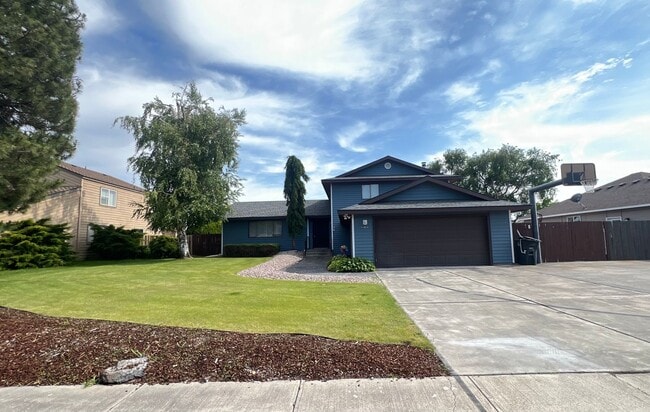 property at 705 Edgewater Ln