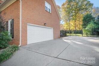 16516 Plantation Woods Dr in Charlotte, NC - Building Photo - Building Photo