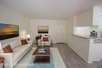 11505 Riverside Dr in Los Angeles, CA - Building Photo - Building Photo