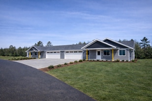 7215 Irvine Ave NW in Bemidji, MN - Building Photo