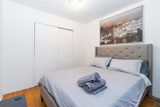 340e E 93rd St in New York, NY - Building Photo - Building Photo
