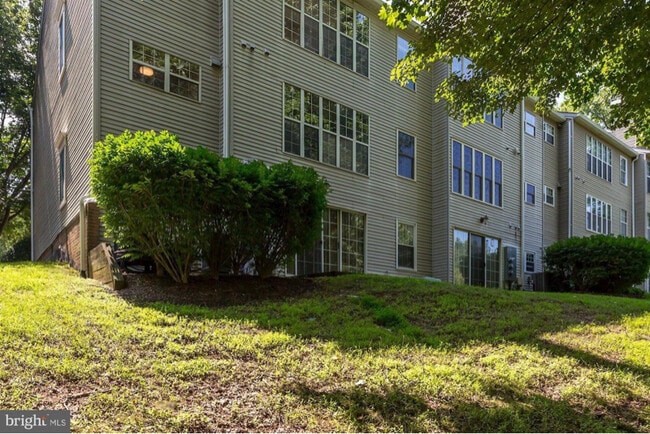 12020 Golf Ridge Ct in Fairfax, VA - Building Photo - Building Photo