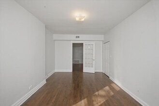 6541 S Woodlawn Ave, Unit 3 in Chicago, IL - Building Photo - Building Photo