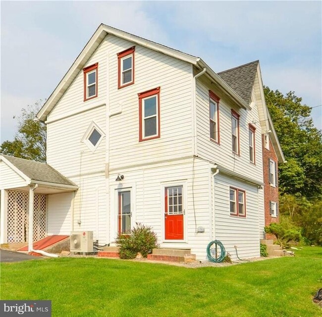 property at 4430 Coplay Creek Rd