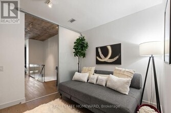 25 Stafford St in Toronto, ON - Building Photo - Building Photo