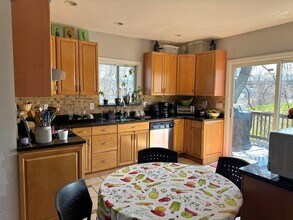 23R Thorndike St in Everett, MA - Building Photo - Building Photo