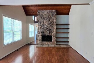 640 Chip Ct in Gurnee, IL - Building Photo - Building Photo
