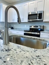 71 High St, Unit 75 in Lynchburg, VA - Building Photo - Building Photo