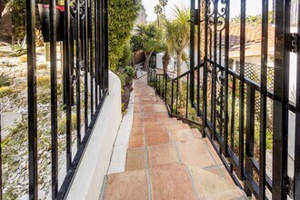 2117 Redrock Ct in Los Angeles, CA - Building Photo - Building Photo