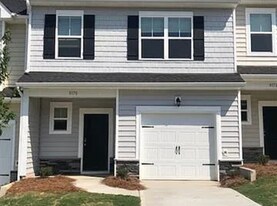 3920 Townes Blvd in Lake Norman of Catawba, NC - Building Photo