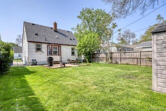 620 W Kalama Ave in Madison Heights, MI - Building Photo - Building Photo