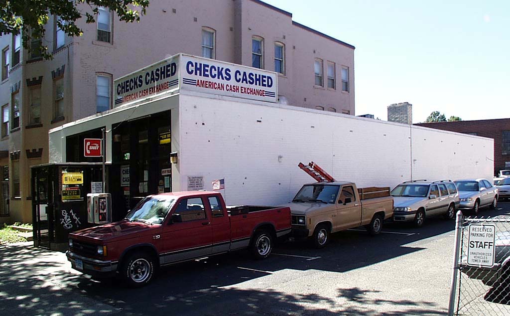 600-696 Howard Ave in New Haven, CT - Building Photo