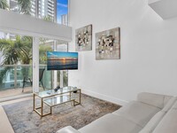 41 SE 5th St, Unit # 312 in Miami, FL - Building Photo - Building Photo