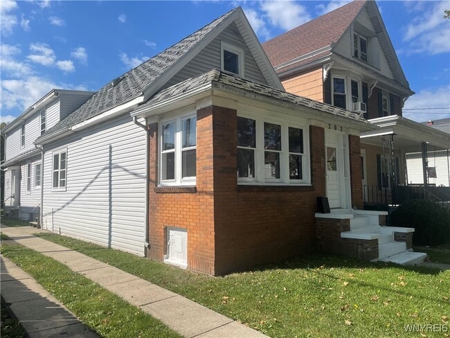 202 N Ogden St in Buffalo, NY - Building Photo - Building Photo