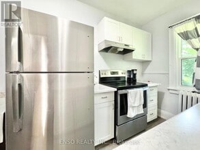 5325 Van Alstyne Pl in Niagara Falls, ON - Building Photo - Building Photo