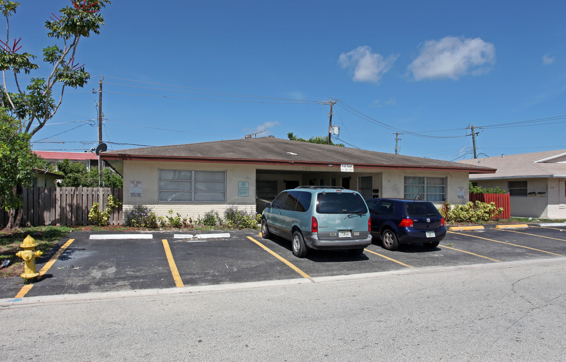 3551 NW 5th Ter in Pompano Beach, FL - Building Photo