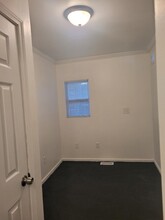 14980 Monroe Rd in Flat Rock, MI - Building Photo - Building Photo