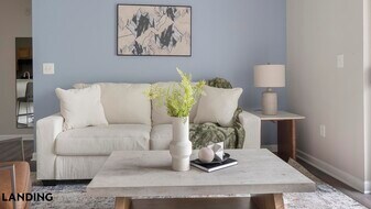 100 Peyton Pl SW in Atlanta, GA - Building Photo