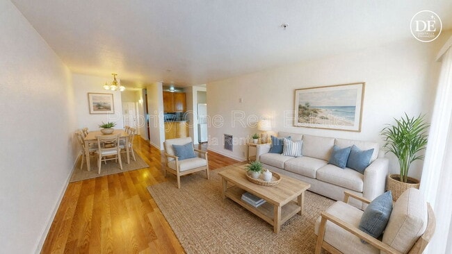 4041 Oakcrest Dr in San Diego, CA - Building Photo - Building Photo