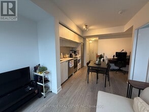 181 Dundas St E in Toronto, ON - Building Photo - Building Photo