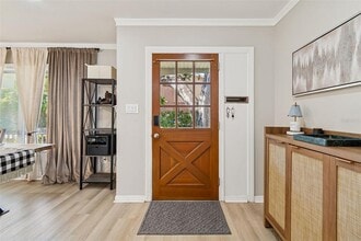 2302 S Arrawana Ave in Tampa, FL - Building Photo - Building Photo