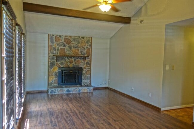 4713 Wheaton Ln NW in Huntsville, AL - Building Photo - Building Photo